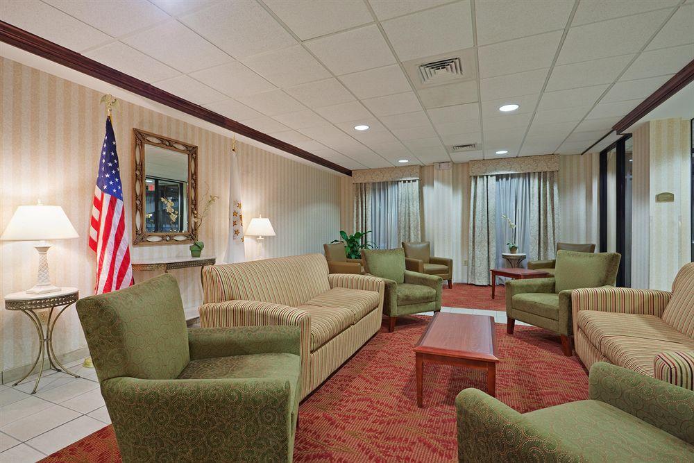 Holiday Inn Express Hotel & Suites Providence-Woonsocket By Ihg Εσωτερικό φωτογραφία