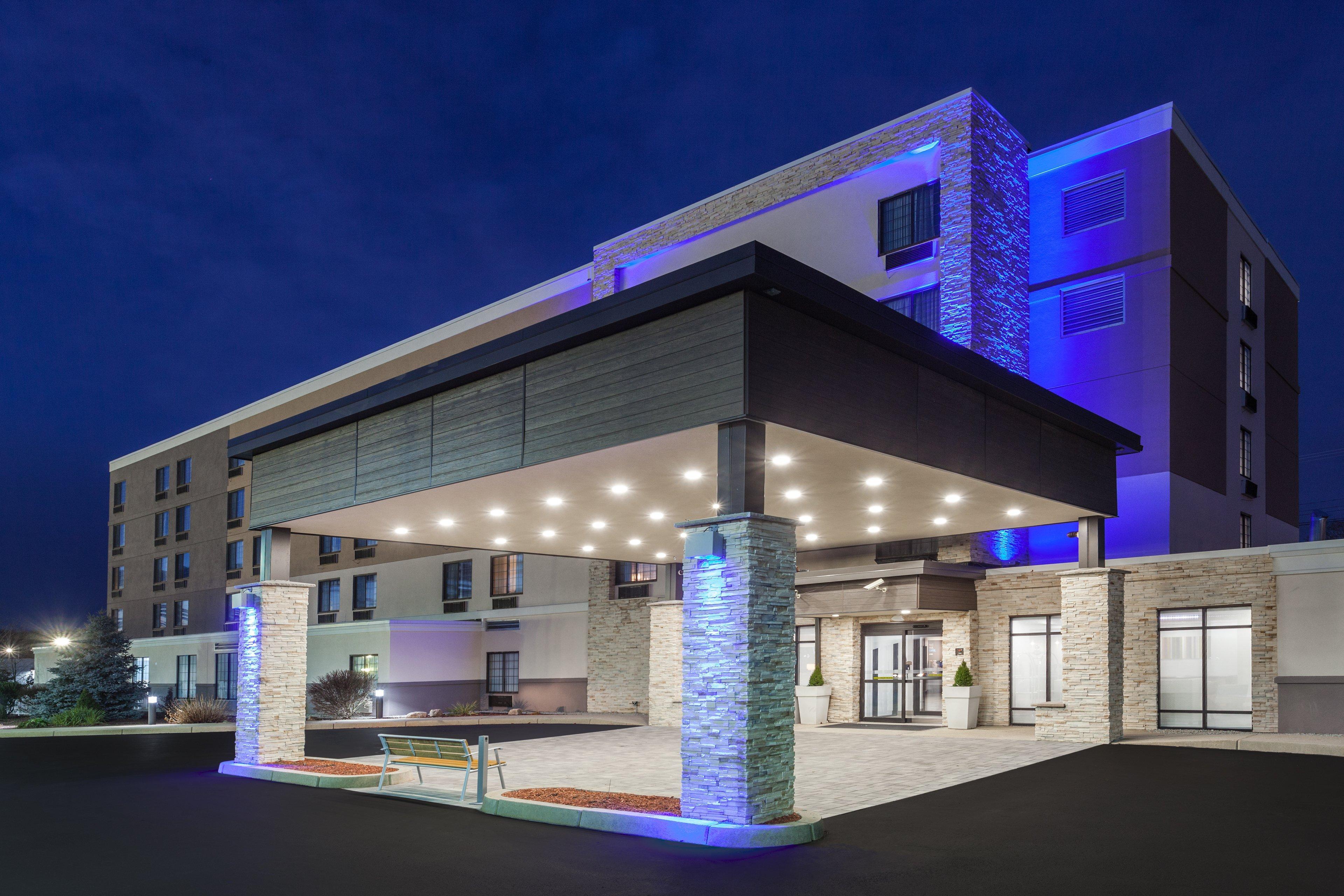 Holiday Inn Express Hotel & Suites Providence-Woonsocket By Ihg Εξωτερικό φωτογραφία