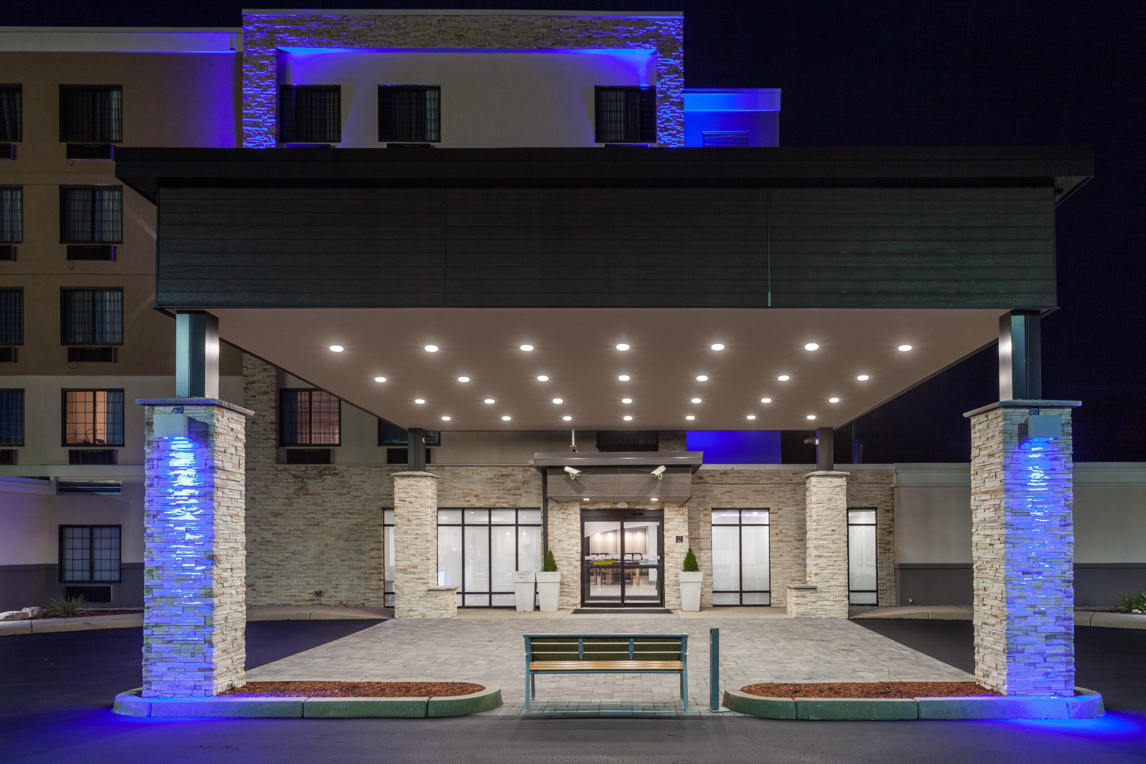 Holiday Inn Express Hotel & Suites Providence-Woonsocket By Ihg Εξωτερικό φωτογραφία