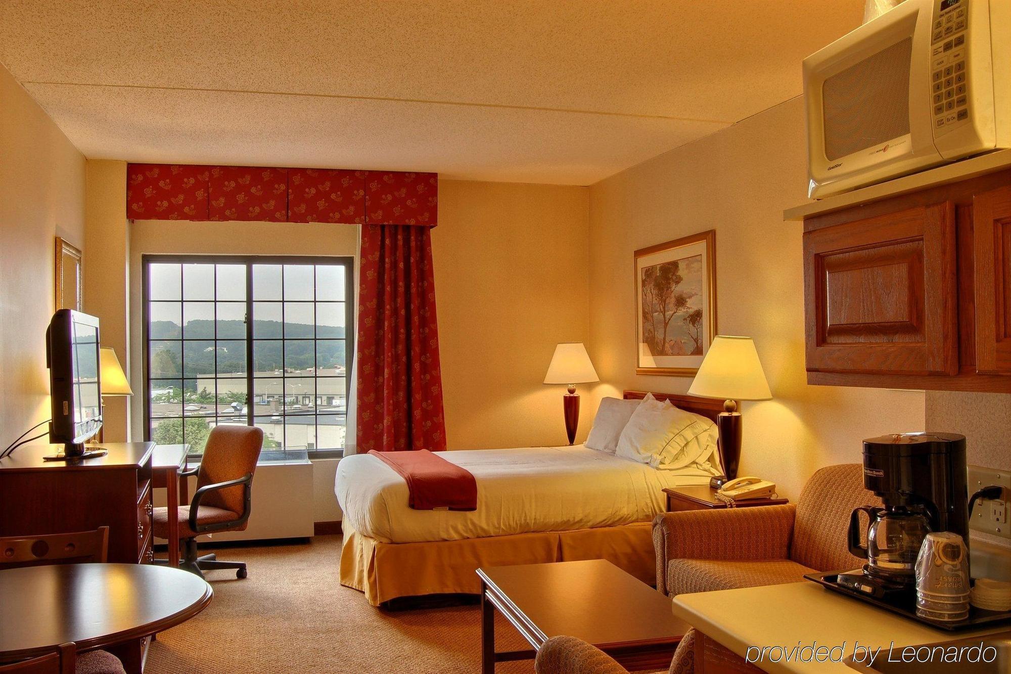 Holiday Inn Express Hotel & Suites Providence-Woonsocket By Ihg Εξωτερικό φωτογραφία