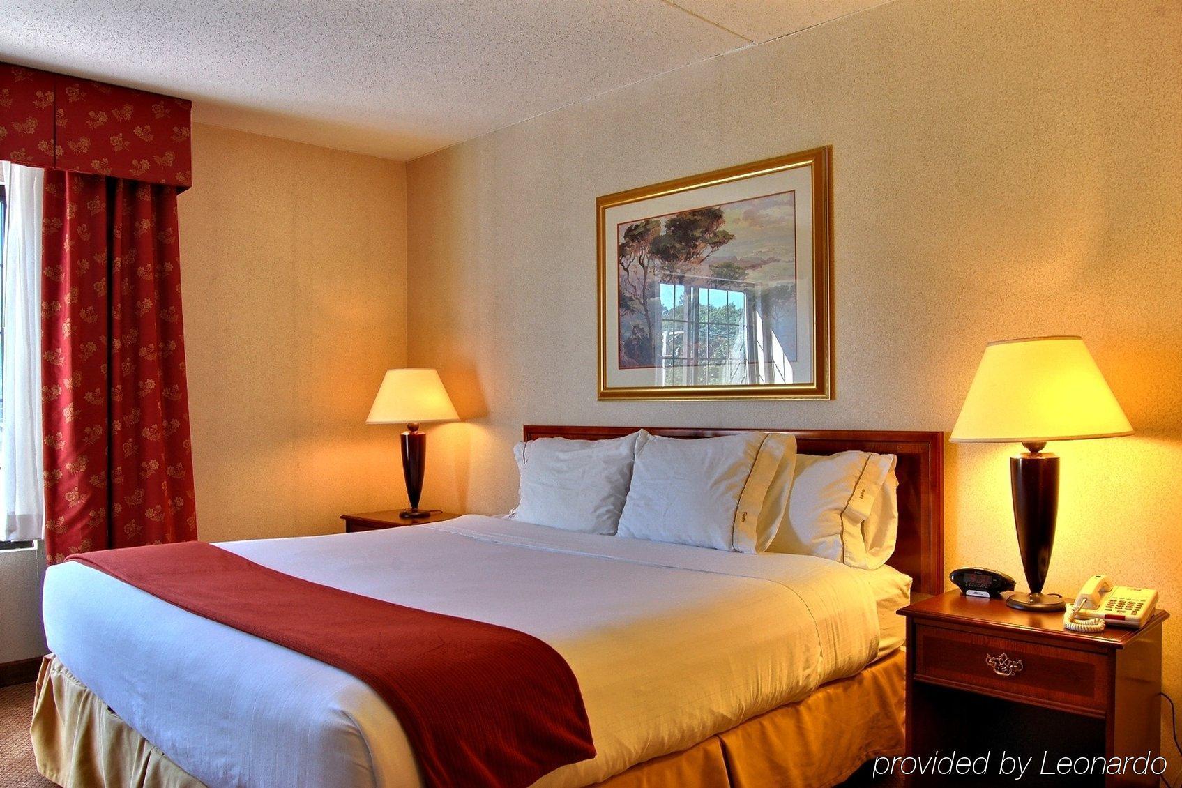 Holiday Inn Express Hotel & Suites Providence-Woonsocket By Ihg Εξωτερικό φωτογραφία