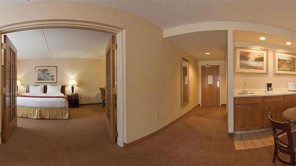 Holiday Inn Express Hotel & Suites Providence-Woonsocket By Ihg Εξωτερικό φωτογραφία