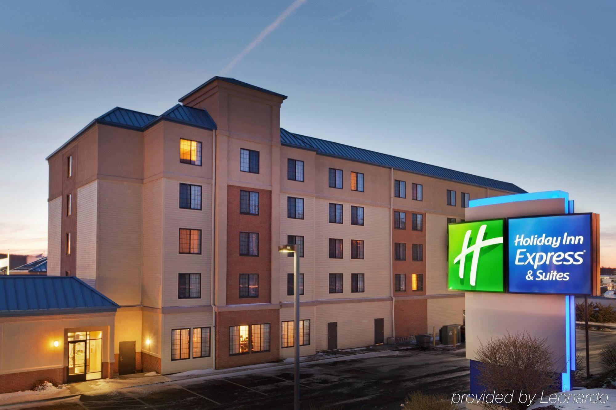 Holiday Inn Express Hotel & Suites Providence-Woonsocket By Ihg Εξωτερικό φωτογραφία