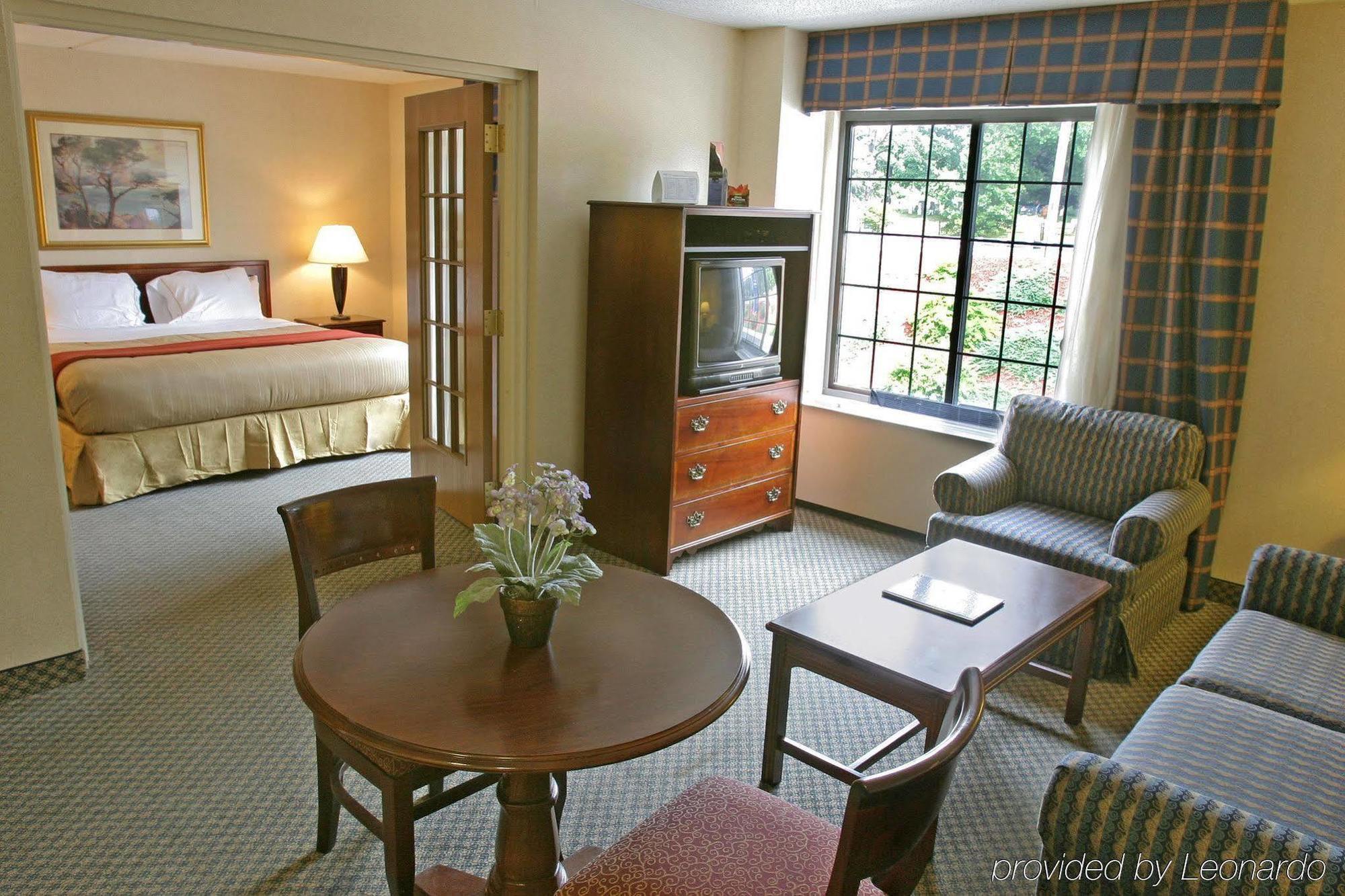 Holiday Inn Express Hotel & Suites Providence-Woonsocket By Ihg Δωμάτιο φωτογραφία